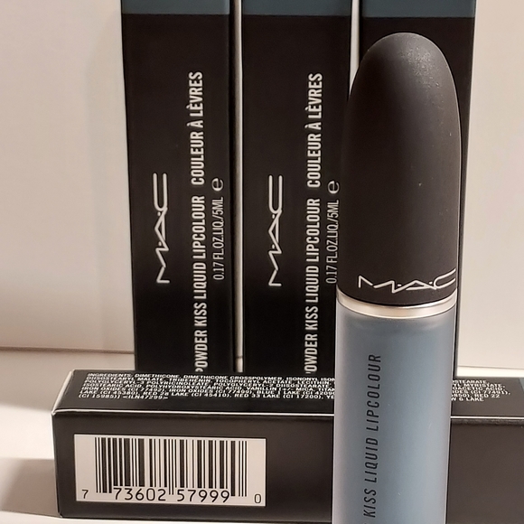 MAC Powder Kiss Liquid Lipcolour *GOOD JEANS* - Picture 5 of 5